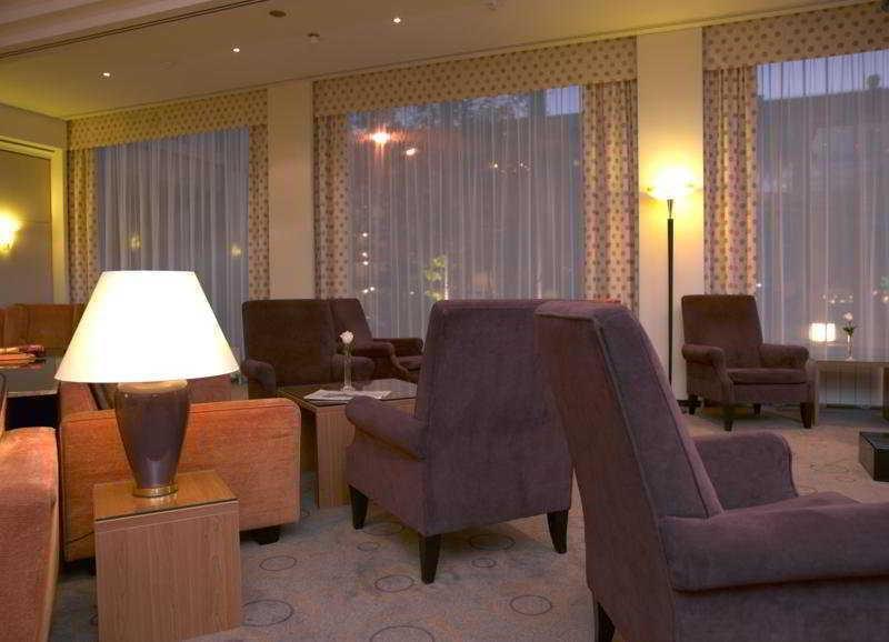 Holiday Inn Munich-Schwabing Beltér fotó